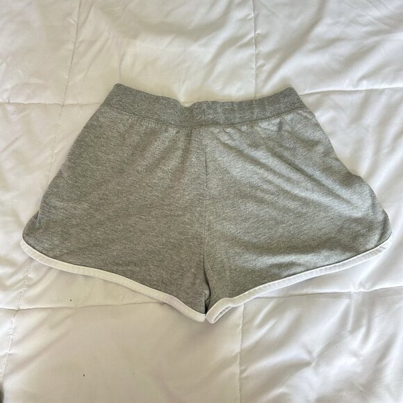 Nike Sportswear Womens XS Relaxed Sweat Shorts Training Comfy Gym Grey - Picture 6 of 6